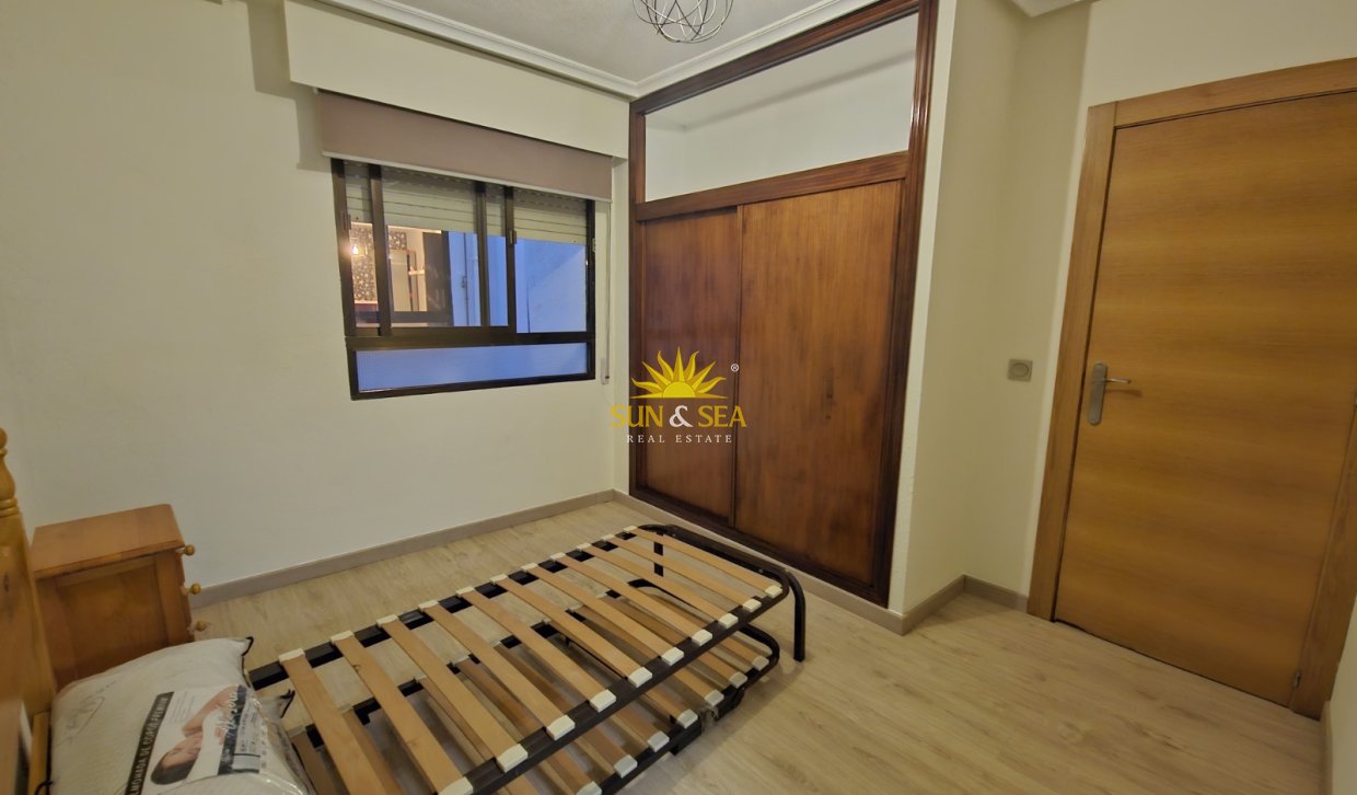 Location à long terme - Appartement - Torrevieja - Playa del Cura