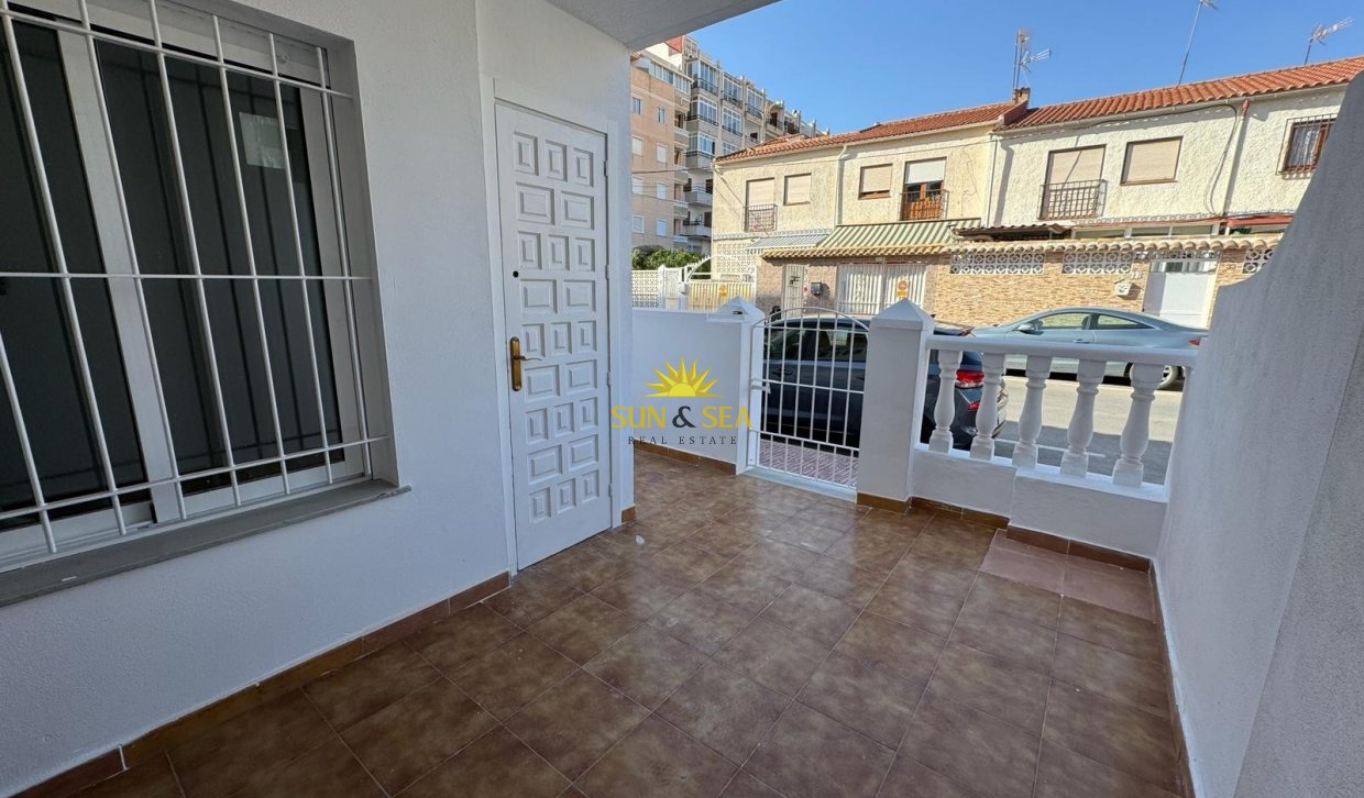 Reventa - Ground Floor - Torrevieja - Playa del Cura