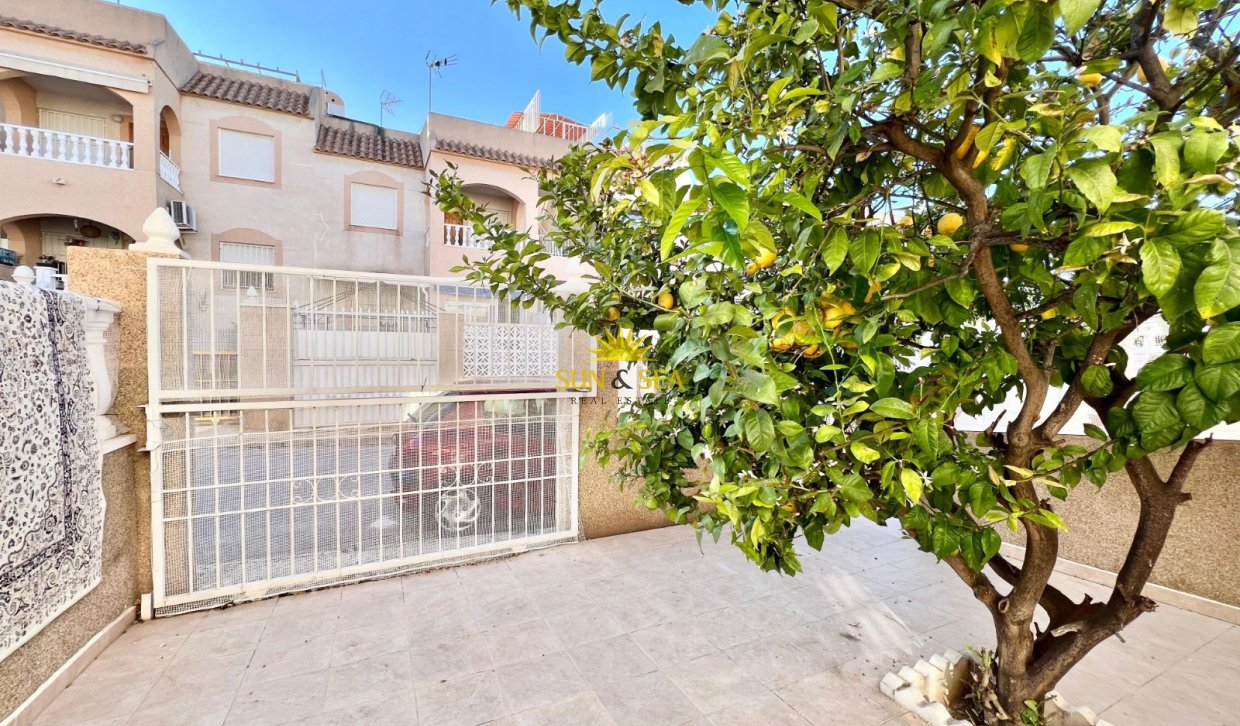 Location à long terme - Townhouse - Torrevieja - Los balcones