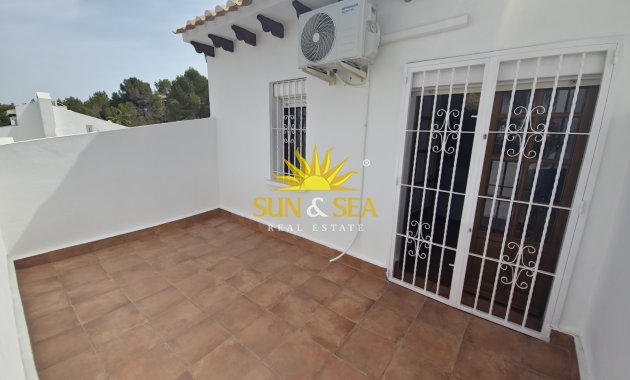 Location à long terme - Townhouse - Orihuela Costa - Villamartín