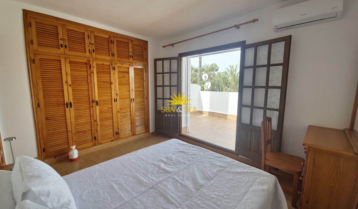 Location à long terme - Townhouse - Orihuela Costa - Villamartín