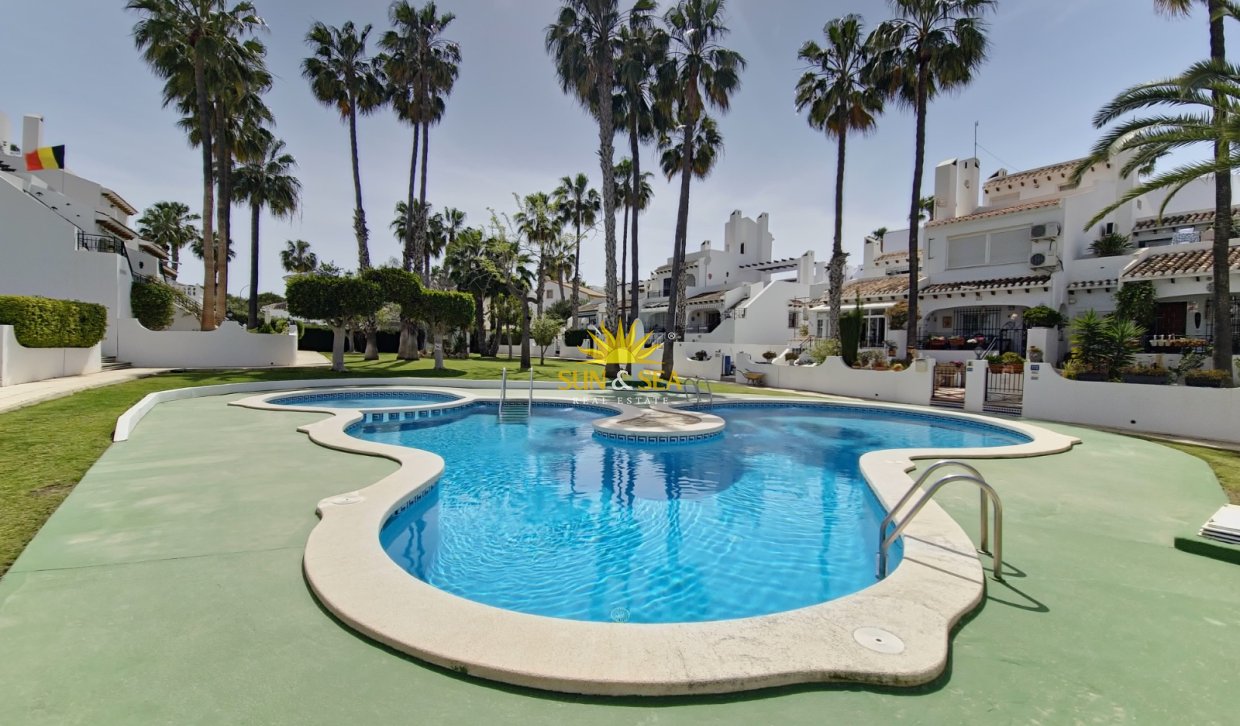 Location à long terme - Townhouse - Orihuela Costa - Villamartín